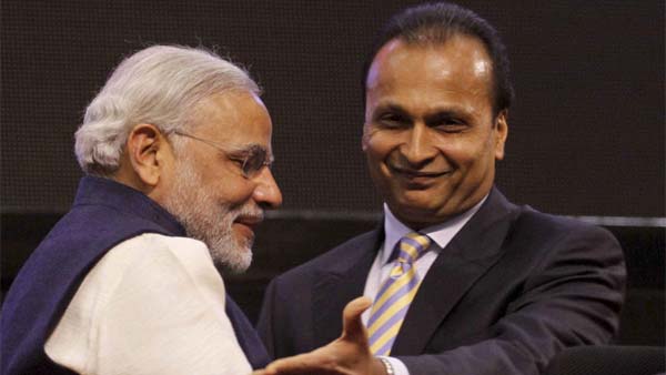 At Vibrant Gujarat summit, generous praise for Narendra Modi from Ambani brothers