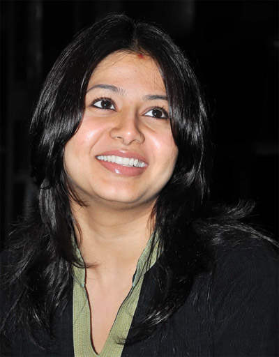 heroine sangeetha in zee telugu bindaas reality show