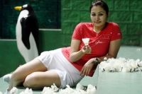 Gutta jwala out from asia badminton games due to her knee pain