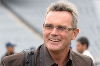 Martin crowe to be inducted into the icc cricket hall of fame