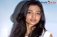 Actress radhika apte confirmed in rajinikanth kaali film