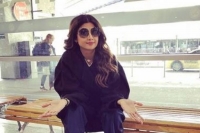 Shilpa shetty slams sydney airport staff for racism we are not pushovers