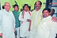 Telangana congress party leaders complints to president pranabh mukharjee on telangana cm kcr speaker and governor narasimhan