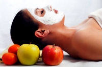 Apple orange face packs beauty benefits pimples prevention tips