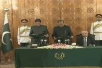 Imran khan swearing in pti chief takes oath as 22nd pm of pakistan