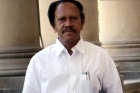 Aidmk mp deputy speaker offer modi favors jayalalitha