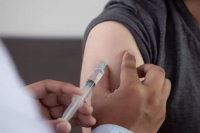 30 people lose covid vaccine acquired immunity after 6 months study