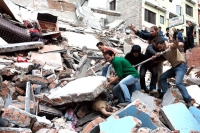 Nepal quake toll could reach 10 000 government on war footing says pm sushil koirala