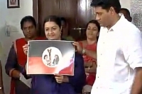 Jayalalithaa s niece deepa jayakumar launches political forum