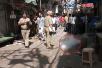 1 person died in delhi s chandni chowk explosion