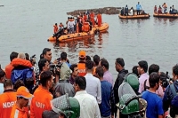 Dozens still missing after sight seeing boat capsized in godavari killing 8
