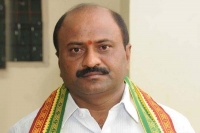 Parkal mla dharma reddy daughter duped of rs 57 lakh by con man