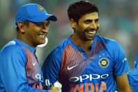 I see dhoni playing the t20 world cup in 2020 says nehra