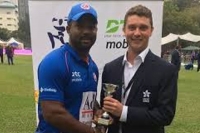 Dwayne smith sets honkong t20 blitz on fire with magnificent century off just 31 balls