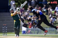 In world cup 2015 1st semi finals south africa vs newzeland newzeland has to score 298 runs