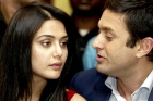 Preity zinta files complaint on ness wadia and says he threw cigerettes on her
