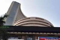 Sensex falls 644 pts from top after hitting 30k on rbi rate cut