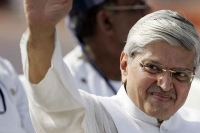 Opposition selects gopalkrishna gandhi as vice presidential candidate