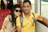Dhoni s wife sakshi applies for arms licence citing threat to life