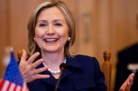 Hillary clinton to announce presidential bid as early as sunday