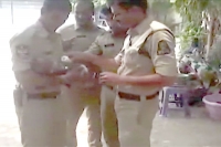Cops become good samaritans in hyderabad
