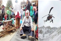 Telugu pilgrims trapped in kathmandu while mountaineers strucked up on everest