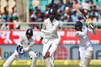 England needs 405 runs to win visakha test over india