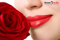 Beauty home remedies for chapped lips