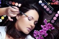Makeup tips to stay for long time in summer