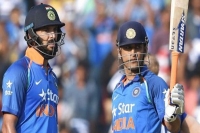 Indian fans want ms dhoni back as india captain