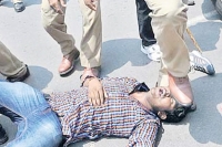 Police brutal beatenup left parties students wing leaders