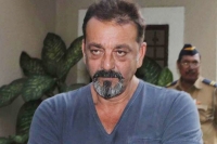 Sanjay dutt gets 30 day parole for daughter s nose surgery