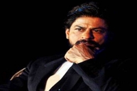 Shah rukh khan gets notice from i t department