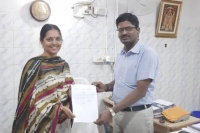 Tirupattur woman sneha gets no caste no religion certificate
