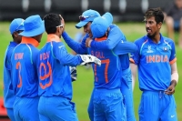Icc u 19 world cup final inda restricts australia to 216 all out