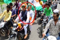 Union ministers rathore goyal ride two wheeler without helmets