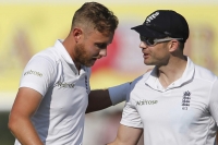 Learned bowling techniques from zaheer says stuart broad