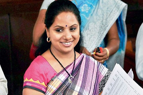 Mp kavitha escaped from samangra kutumba survey but officers enters details of her