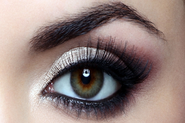 Simple make up tips and tricks for eyes