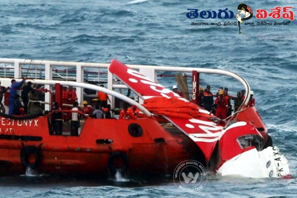 Air asia flight qz8501 crashed co pilot indonesian national transportation safety committee report