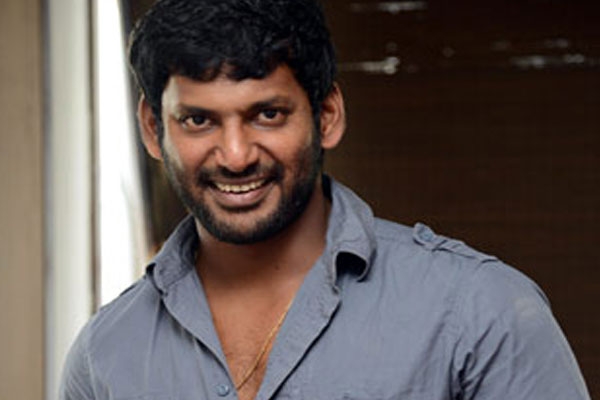 Kollywood hero vishal injured in tamil movie shooting