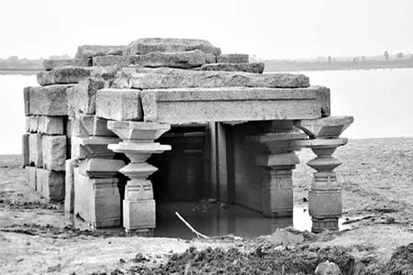 Shambhu lingeswara temple history special story kakatiya kingdom yadava kings