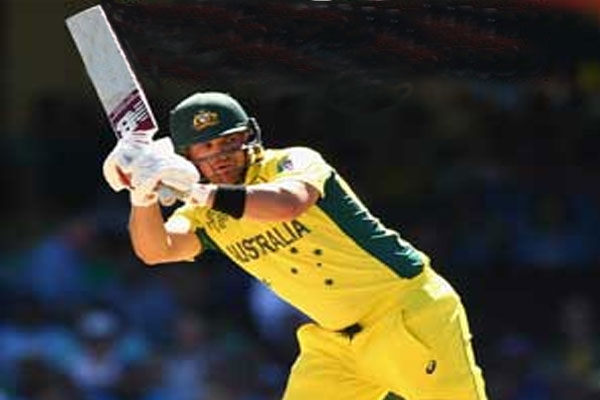 Australia losses two wickets continuously against india