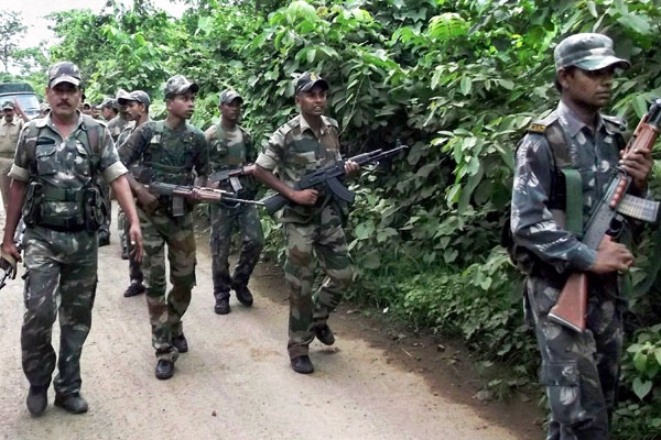 Anti naxal operations over 100 commandogs to take on red ultras