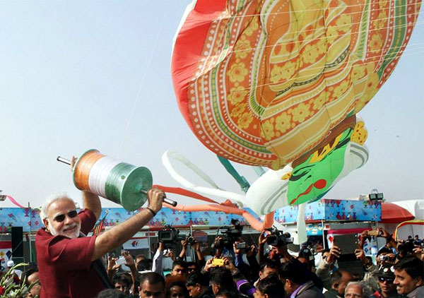 26th International Kite Festival Slideshow | Photo of 0 | Gujarat CM Narendra Modi inaugurates 26th International kite festival | Gujarat CM Narendra Modi inaugurates 26th International Kite Festival