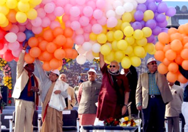 Gujarat CM Narendra Modi inaugurates 26th International kite festival | Photo of 0 | 26th International Kite Festival Pics | 26th International Kite Festival Gallery