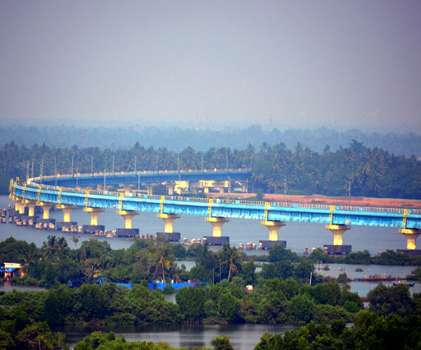 వెంబనాడ్ రైల్ బ్రిడ్జి (Vembanad Rail Bridge) | bridges in india | Photo of 0 | indias longest bridges