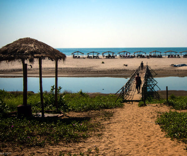 మాండ్రేమ్ బీచ్ (Mandrem Beach) | indias best tourist places | Photo of 0 | indias best beaches