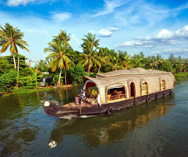 బ్యాక్ వాటర్స్ (back waters) | indias best honeymoon spots | wonderful places india | Photo of 0