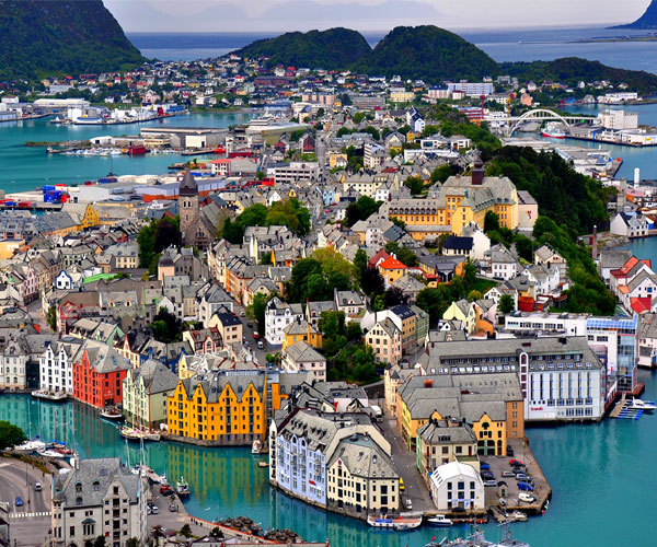Photo 5of 10 | నార్వే | worlds best countries | the beautiful countries